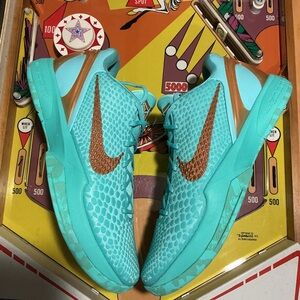Nike Kobe 6 Jalen Brunson Size 13 Statue of Liberty Protro